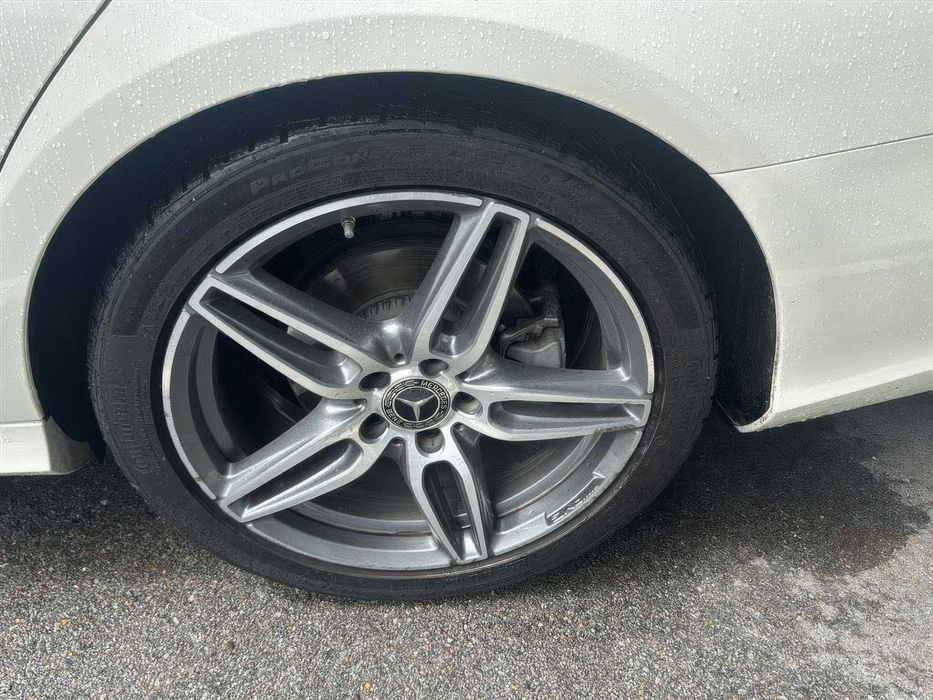 Mercedes-Benz E-Class E 300      2018