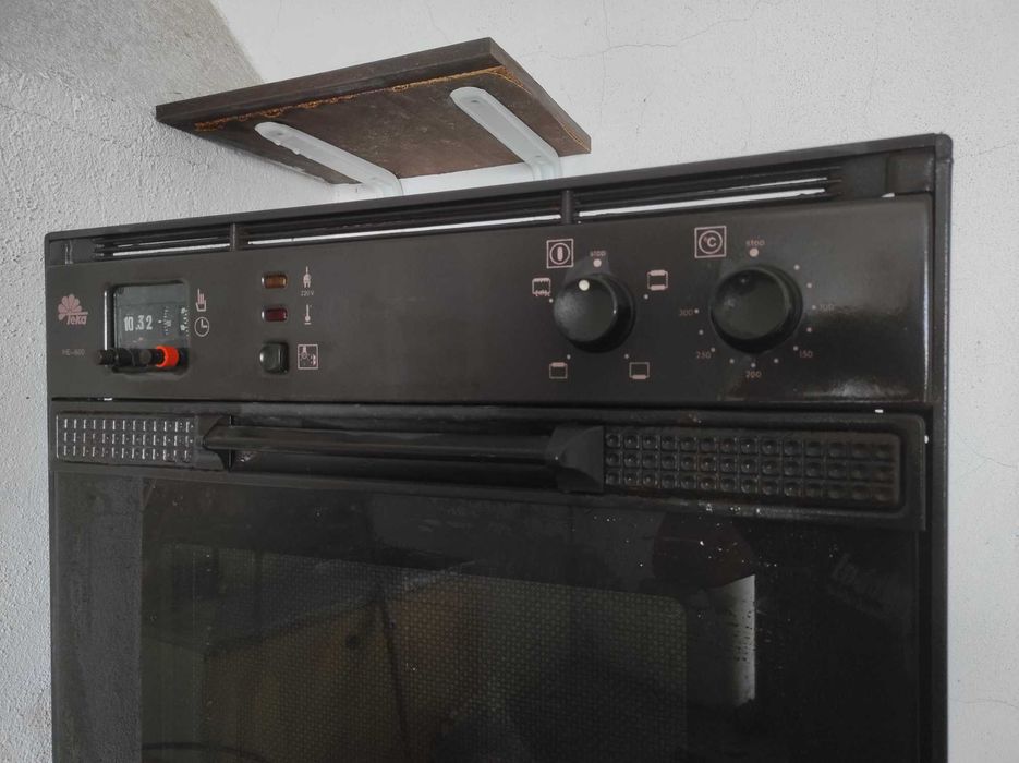 Forno de Encastre TEKA HE-600 – A Funcionar
