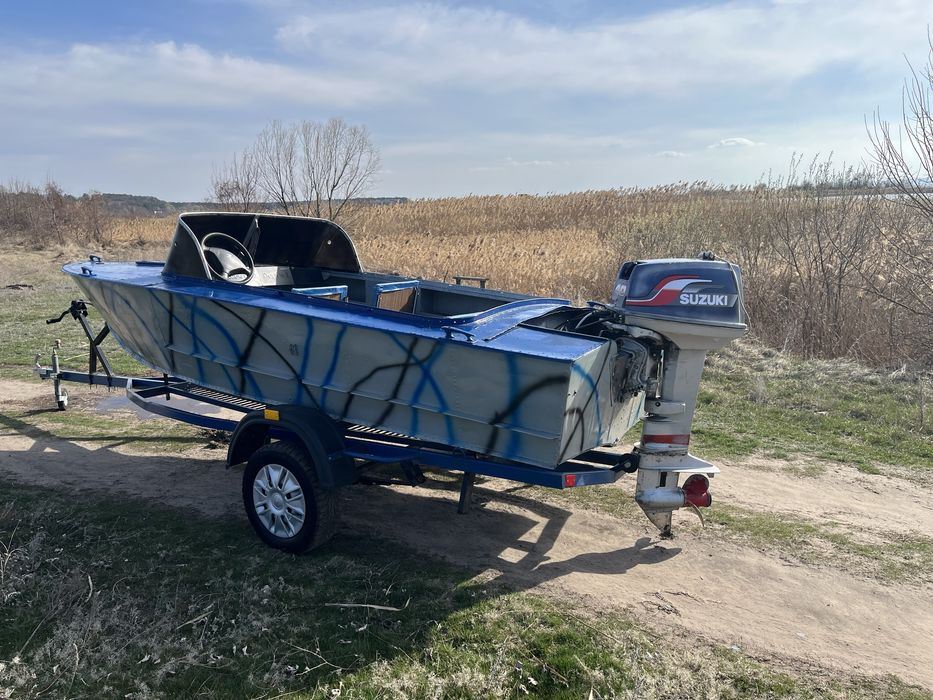 Човен Прогрес 2 + Suzuki DT40 + лафет можливий обмін