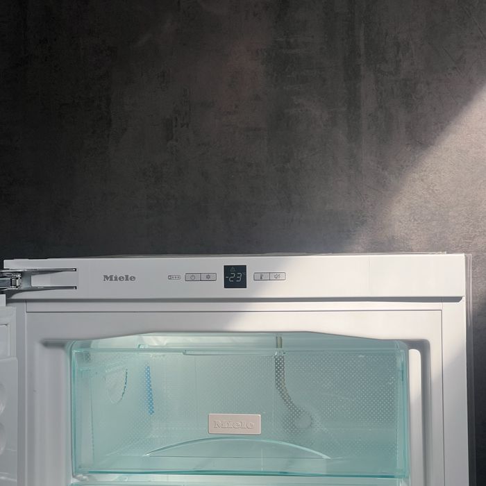 Морозильная камера Miele F 32202 ІДЕАЛ морозилка морозильна камера