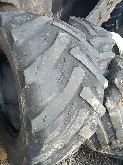 Opon rolnicza 425/55R17 BKT ładowarka Weidemann Schaffer tandem beczka