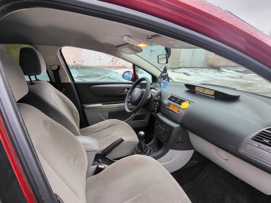 Ситроен С4 -Красный Бензин -Газ Механика