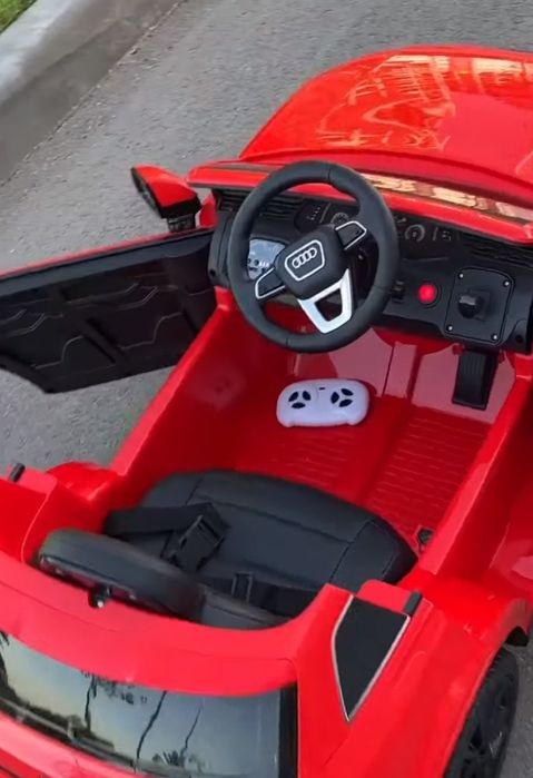 Детский электромобиль Ауди Q7 дитячий електромобіль на ева резині