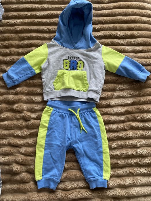 Костюмчик теплий 4-6 місяців