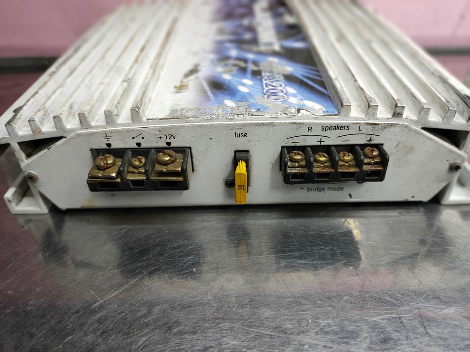 Усилитель Blaupunkt GTA-200
