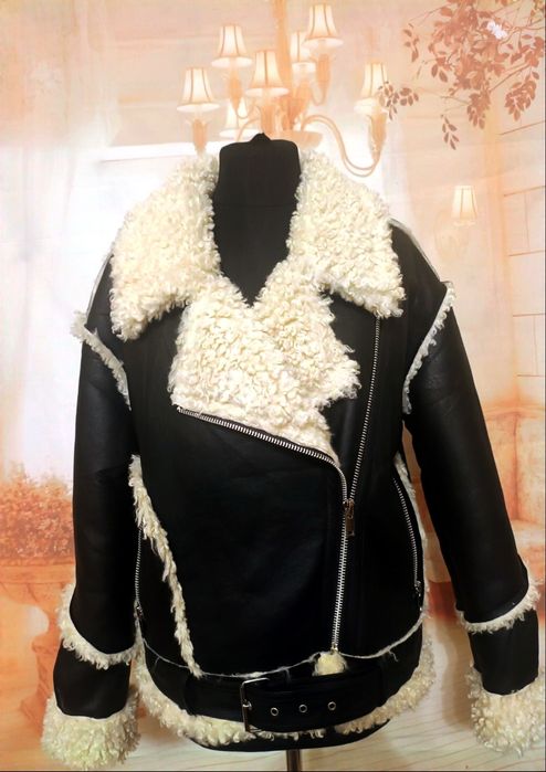 Дубленка женская .