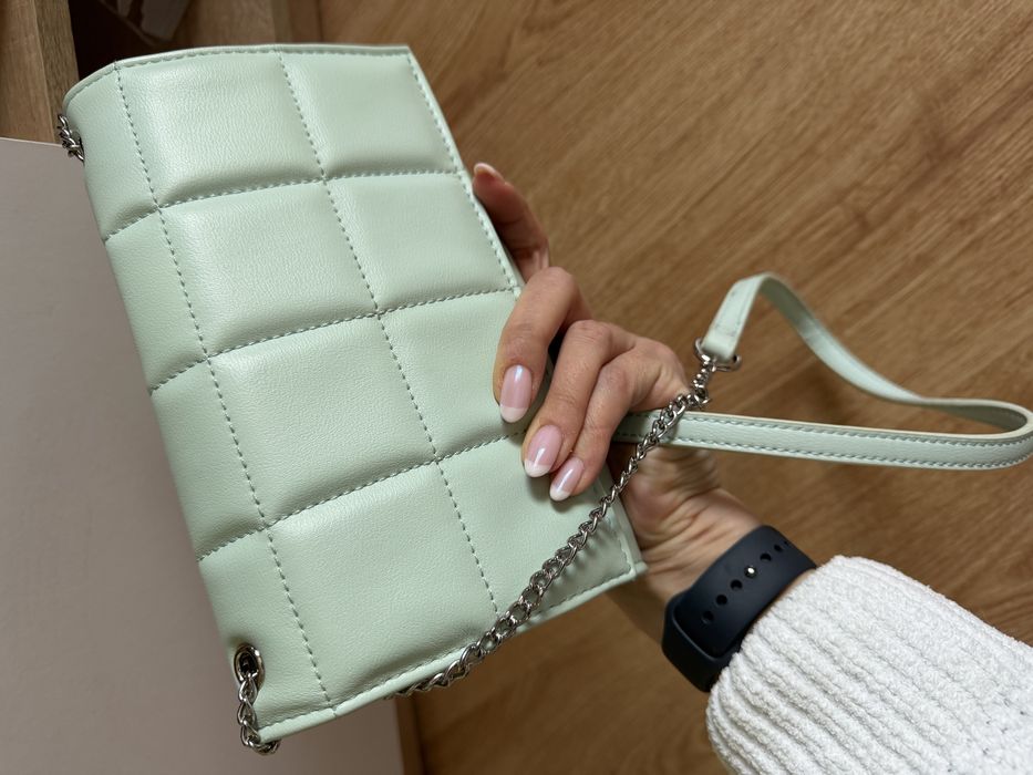 Sprzedam nowa elegancka torebke kopertowke