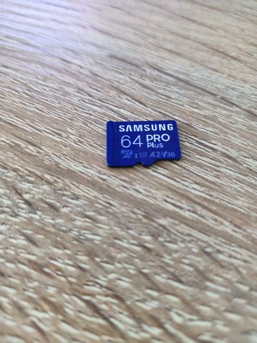 карта памяти 64 Гб