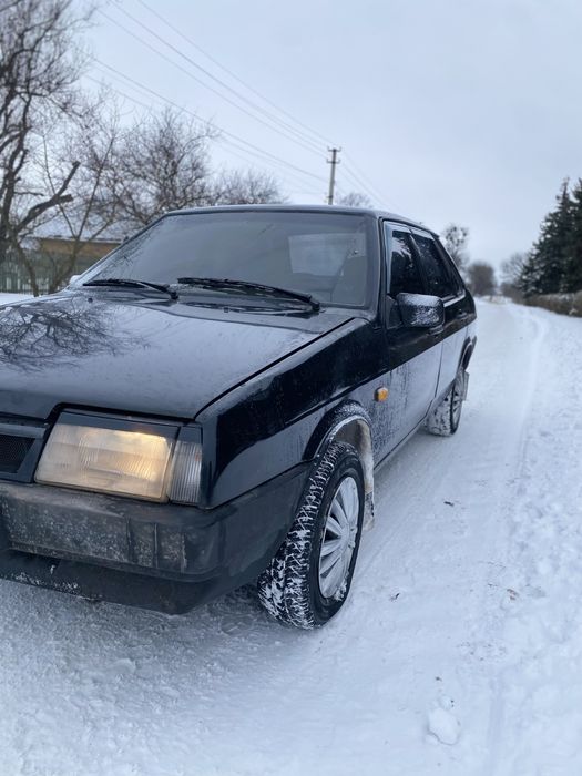 Продам ваз 21099 в хорошем состояние