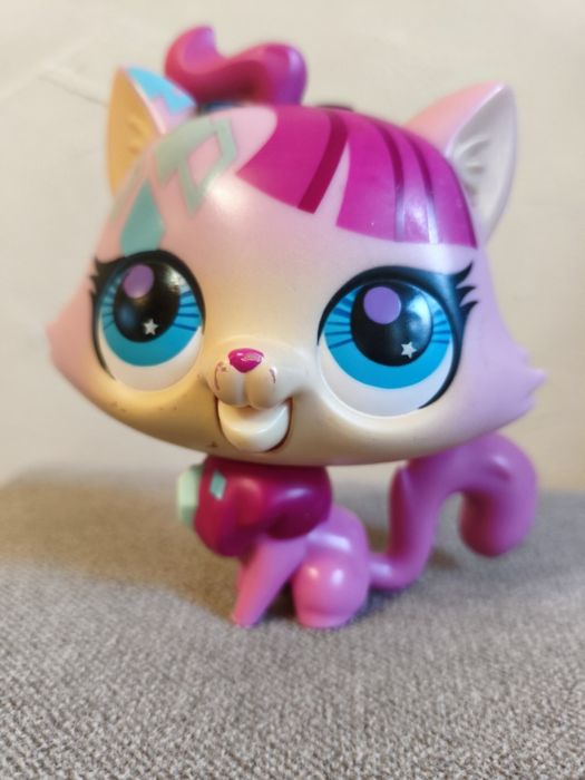 Śpiewający różowy kotek Littlest Pet Shop LPS