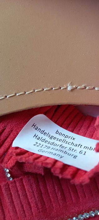 Nowe klapki czerwone z bonprix