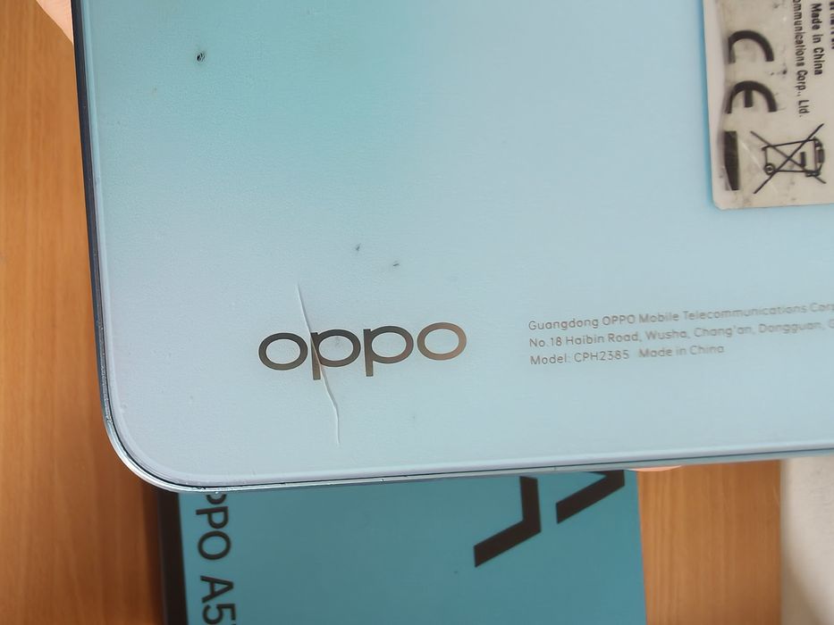 OPPO A57s Em bom estado