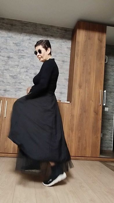 Продам новую юбку в готическом стиле.