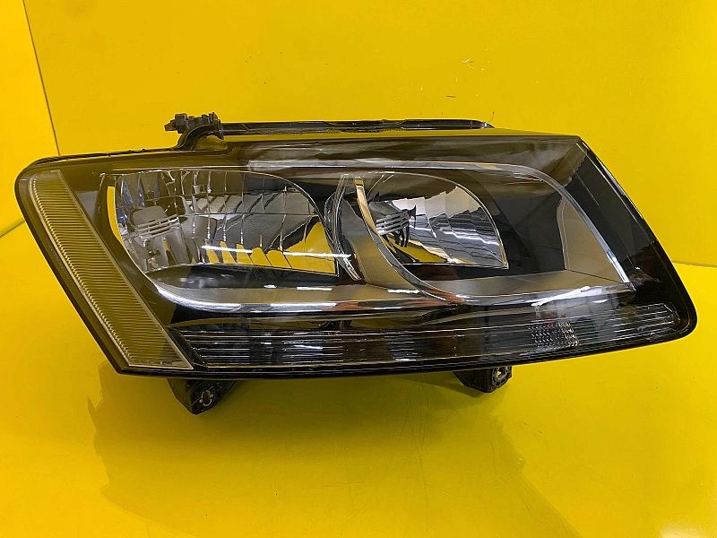 Lampa Przednia Prawa Audi Q5/8R Zwykła 08-12/8RAM