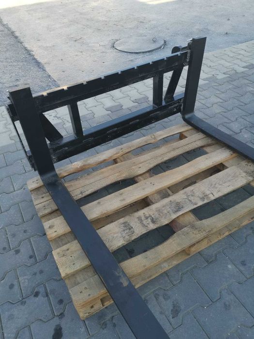 Widły do palet, regulowany rozstaw