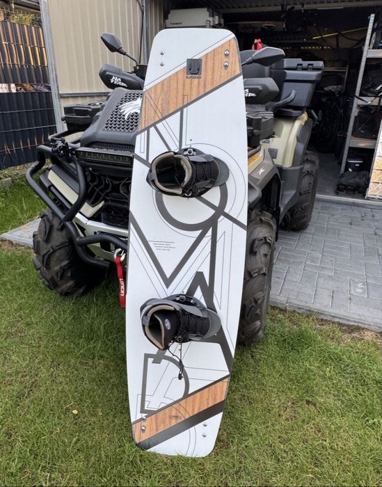 Wakeboard jak nowy