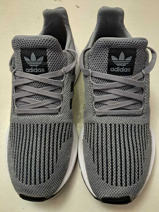 кроссовки adidas оригинал размер 42 стелька 27.5см