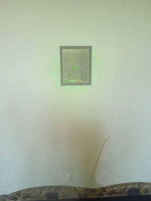 Лазер 303, зелёный луч. Поджигает