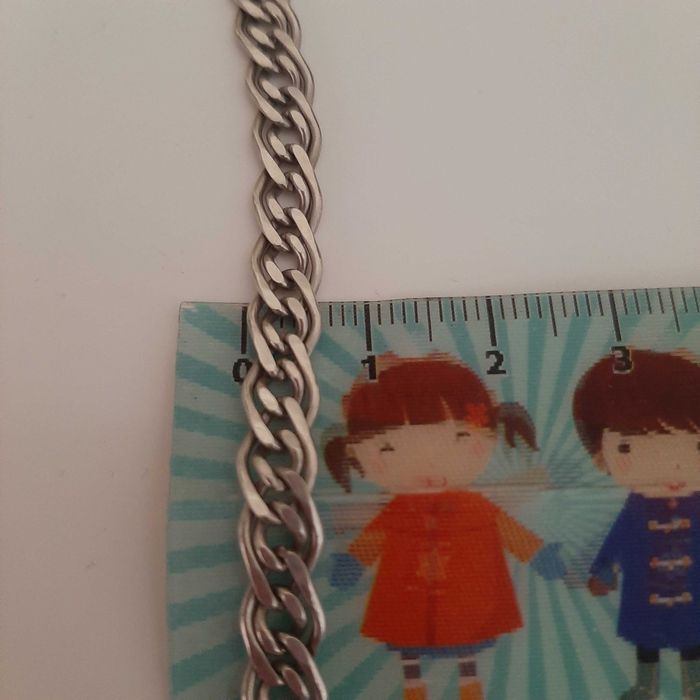 Srebrny naszyjnik łańcuch