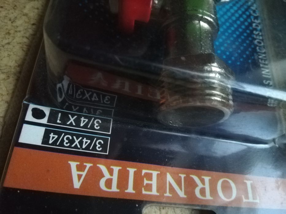 Torneira de 3/4  saída 1pol NOVAS Embalada