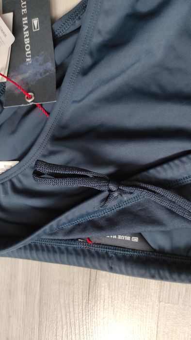 Kąpielówki firmy Marks & Spencer rozmiar S