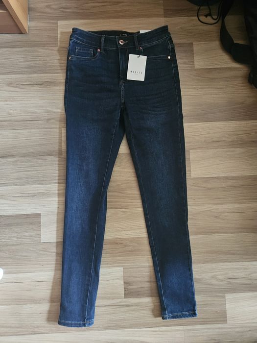 Nowe dzinsy granatowe