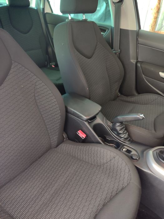 Peugeot 308 SW 1.6 HDI  CMV6  7 lug apenas 215 mil km