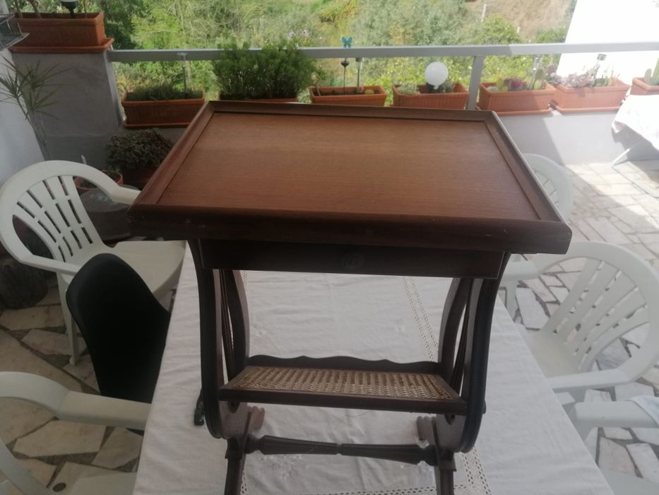 Wooden Side Table64550929274625120