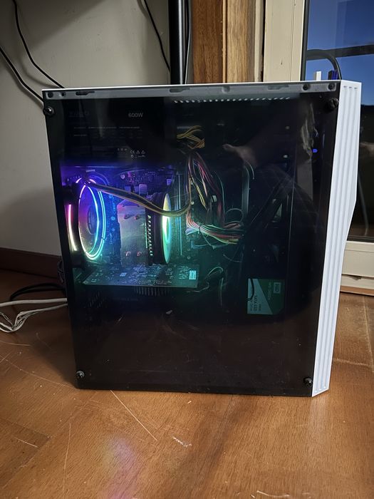 Vendo PC com monitor