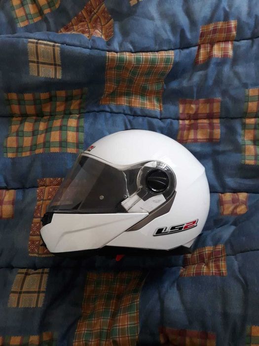 capacete LS2 branco usado