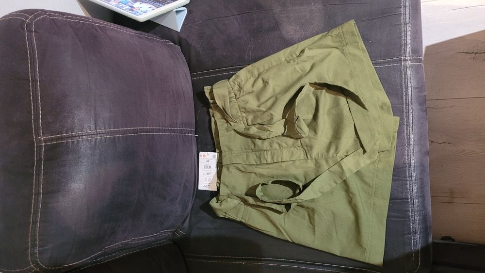 szorty zielone nowe cropp