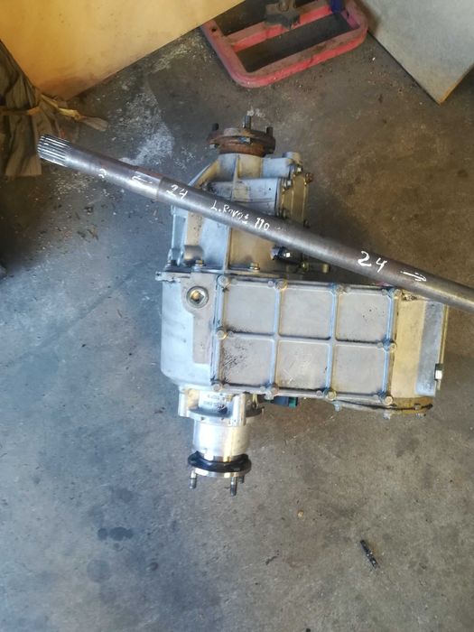 Caixa de  Transferências  e semi eixo  Land Rover Defender 110