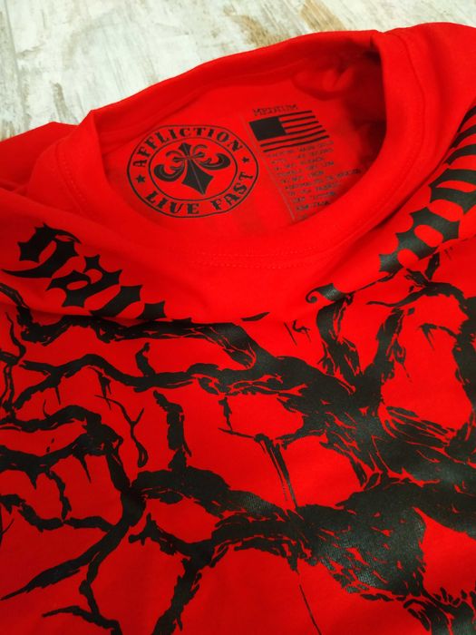 Продам лонгслів HAUNTED MOUND RED sk8 Y2K