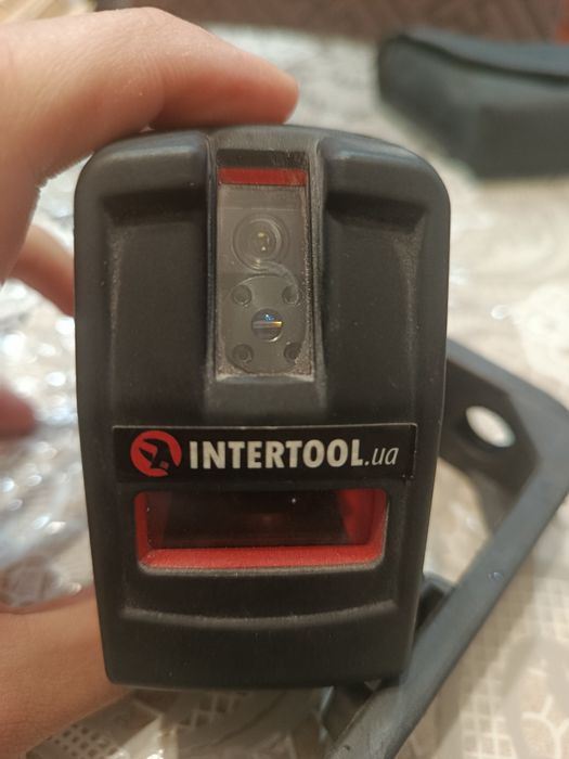 Продам.Міні-лазерний рівень INTERTOOL MT-3050 з двома лазерними головками
