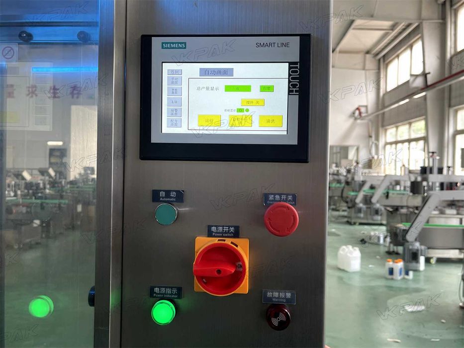 Máquina de enchimento, Máquina de enchimento de líquidos / pastas