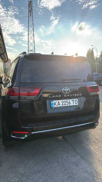 Toyota Land Cruiser 2022 VIN JTMAAABJ804009941 фото оголошення 2 з 6