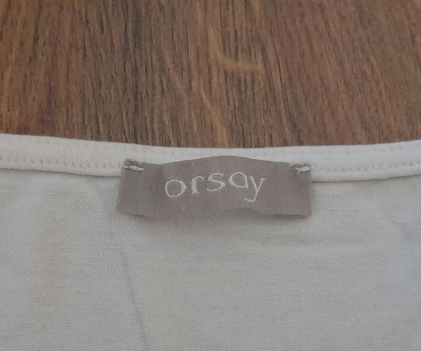 Biała koszulka z krótkim rękawem