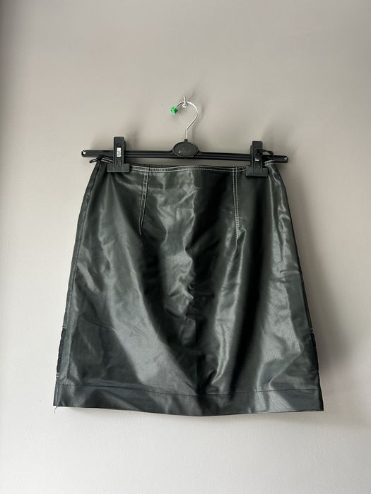 Skorzana spodniczka mini krotka spodnica woskowana vintage czarna