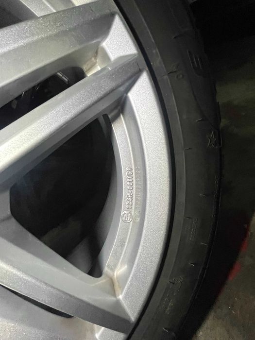 Conjunto 4 Jantes Uniwheels 18" 5x112 + Pneus — Como Novas
