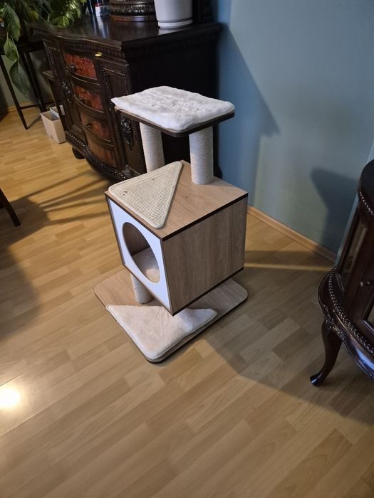 Domek drapak dla kota zoofari
J8738 ZOOFARI DRAPAK DRZEWO DO WSPINACZK