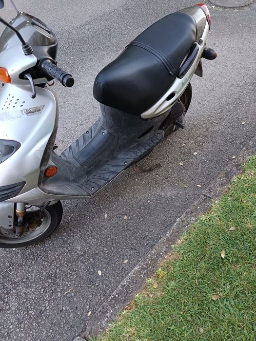 Vendo scooter Suzuki katana 50cc