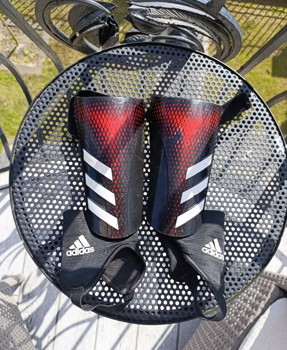 Ochraniacze piłkarskie Adidas