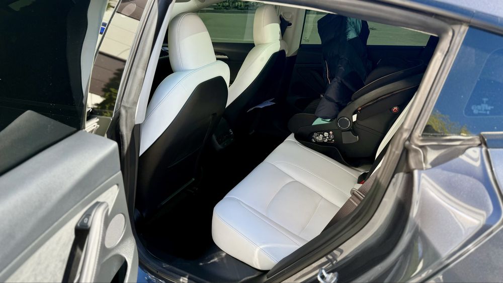 Продам Tesla Model 3