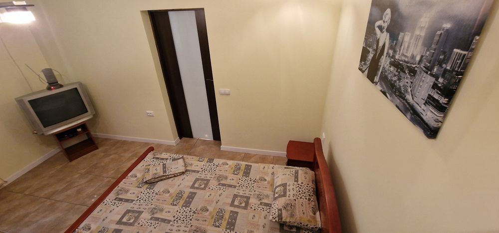 Подобово.Центр  до 5 осіб,