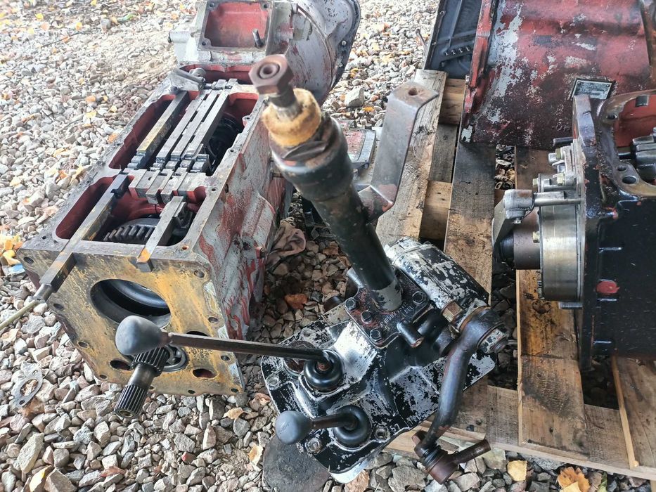 kolumna układ kierowniczy massey ferguson ursus 3512,235,255,2812