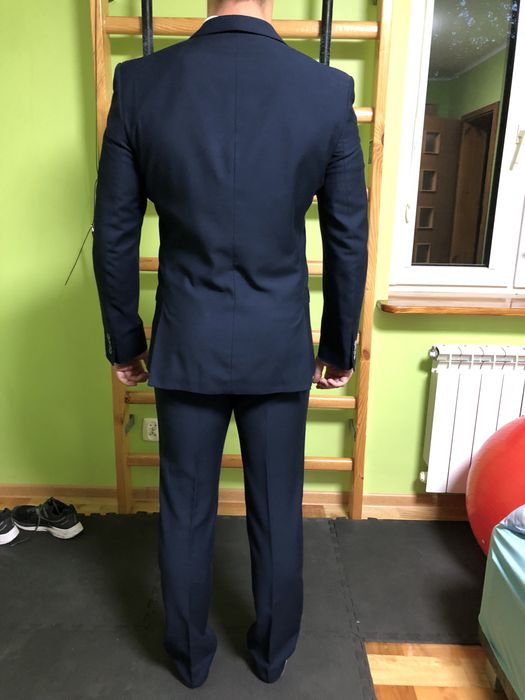 Garnitur męski slim granatowy