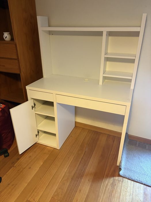 Secretaria branca IKEA