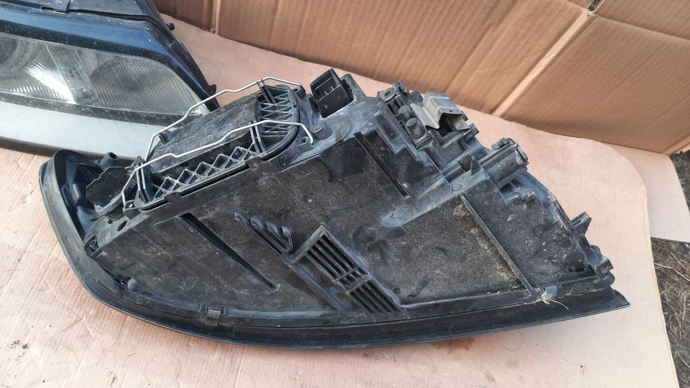 Volvo v50 Lift Lampa prawa lub lewa oryginał