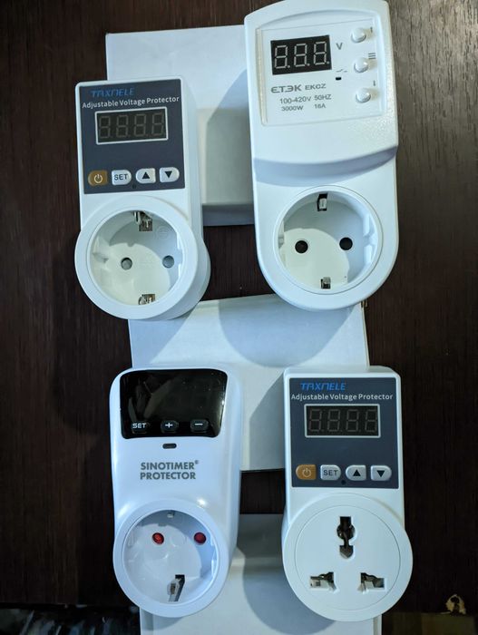 Реле контроля напряжения в розетку дисплей  ручная настройка 220В 16А