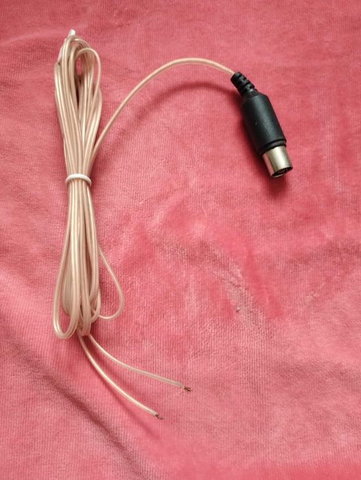 Антенна ФМ -- FM для радио ( тюнера ) Штекер стандартный металлический